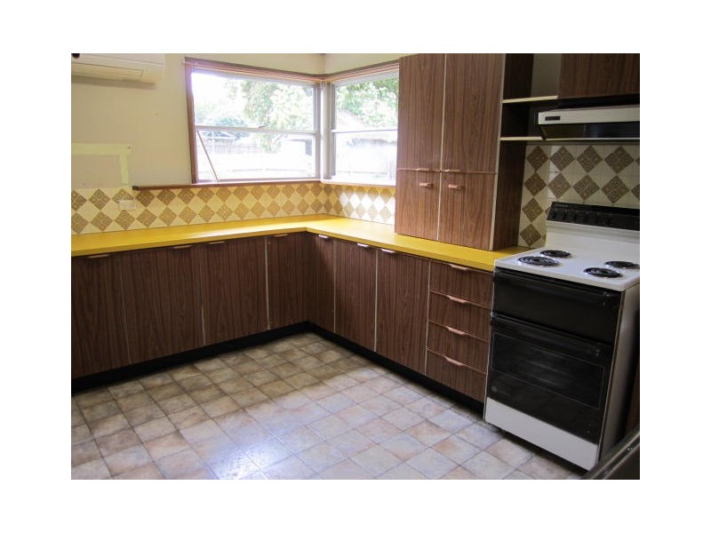 15 White, East Gosford NSW 2250