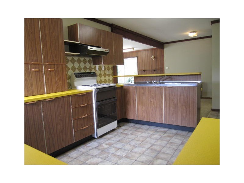 15 White, East Gosford NSW 2250