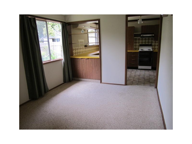 15 White, East Gosford NSW 2250