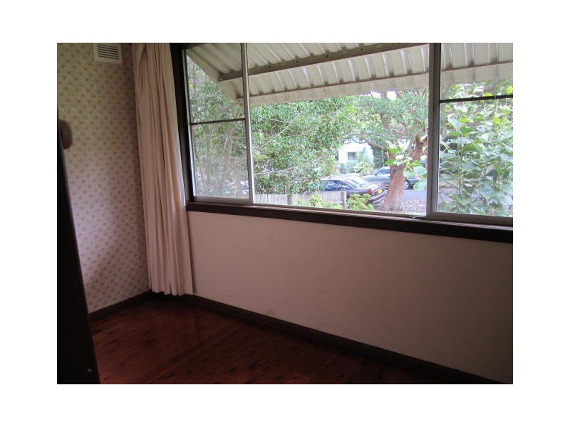 15 White, East Gosford NSW 2250