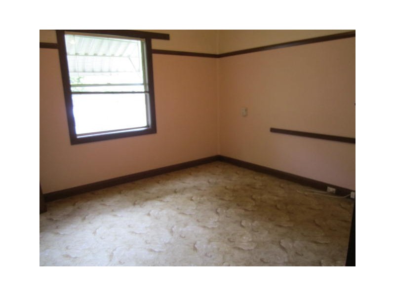 15 White, East Gosford NSW 2250