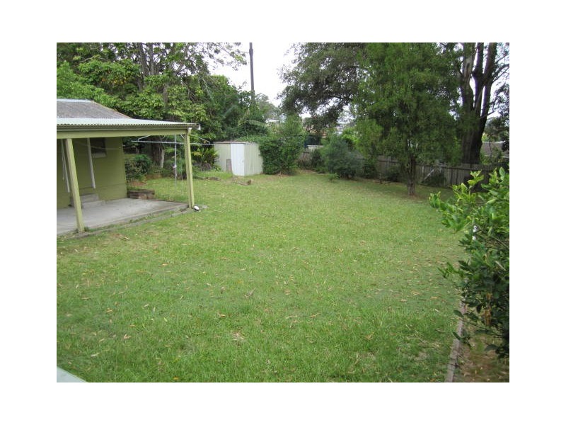 15 White, East Gosford NSW 2250