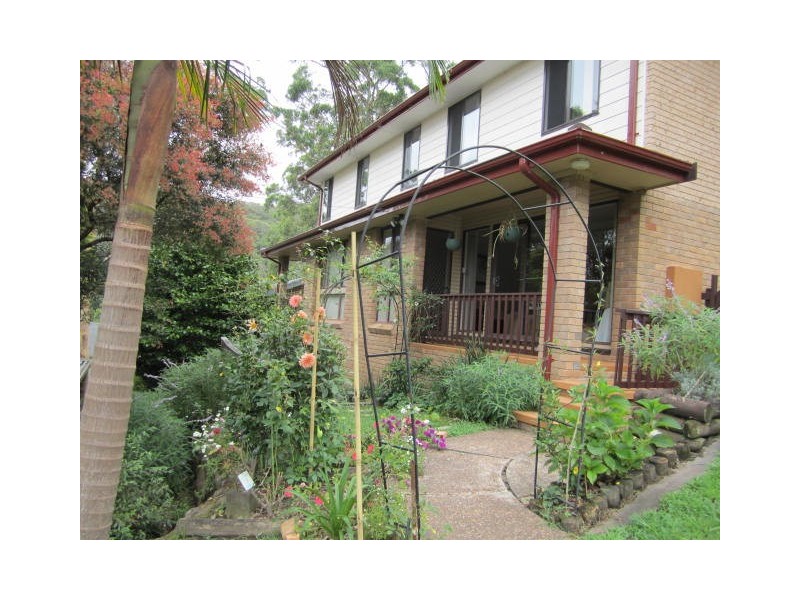 1 Narani Aveue, Niagara Park NSW 2250