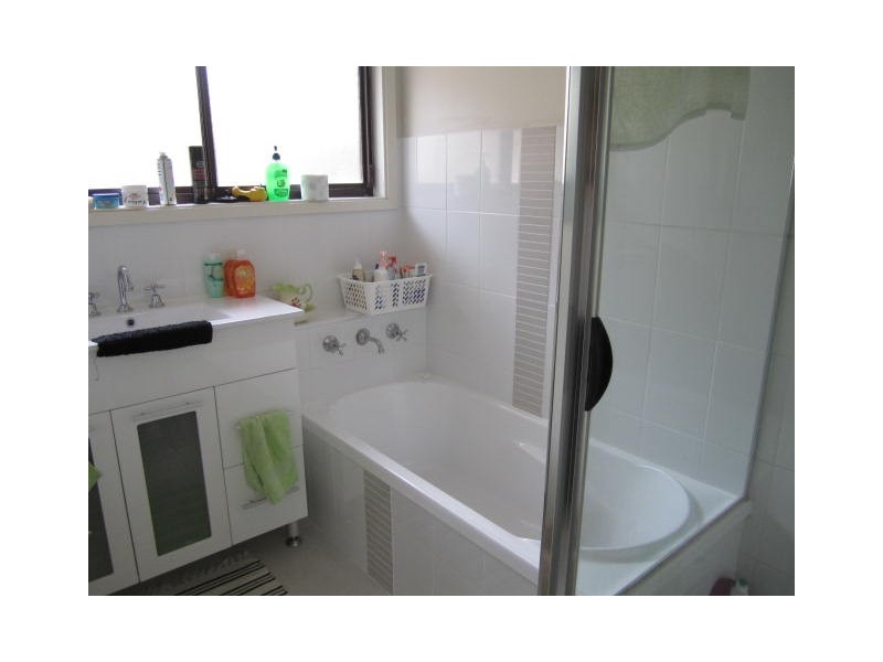 1 Narani Aveue, Niagara Park NSW 2250