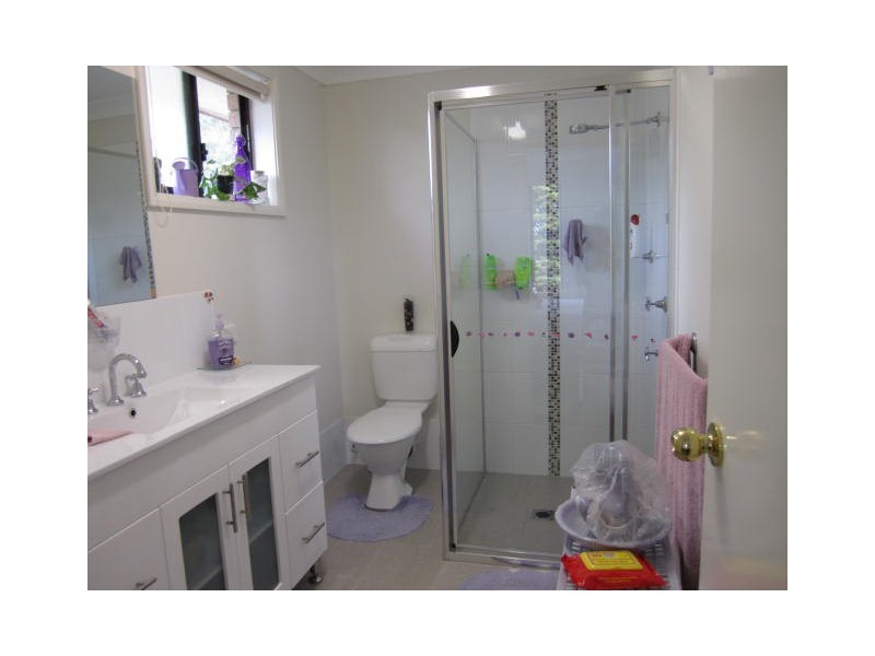 1 Narani Aveue, Niagara Park NSW 2250
