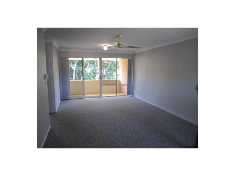 32/39-43 Melbourne Street, East Gosford NSW 2250