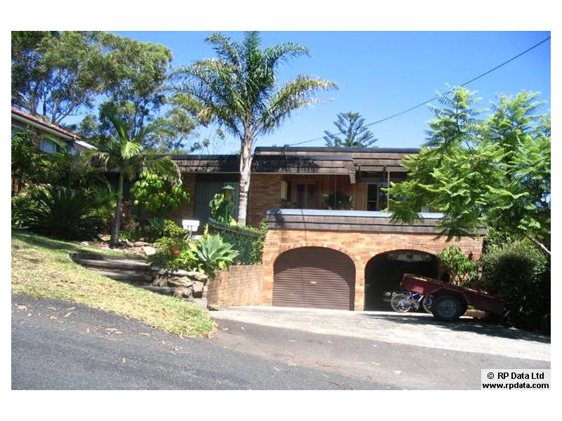 11 Bayview Avenue, East Gosford NSW 2250