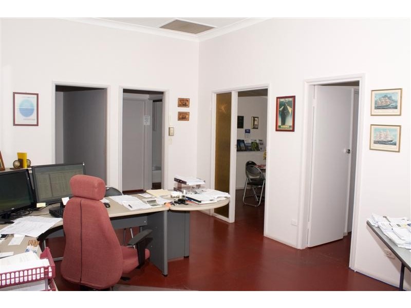 351 Mann Street, North Gosford NSW 2250