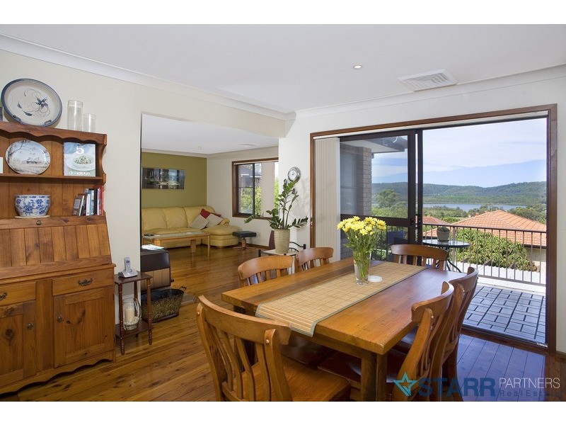 33 Lushington Street, East Gosford NSW 2250