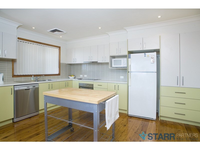 33 Lushington Street, East Gosford NSW 2250