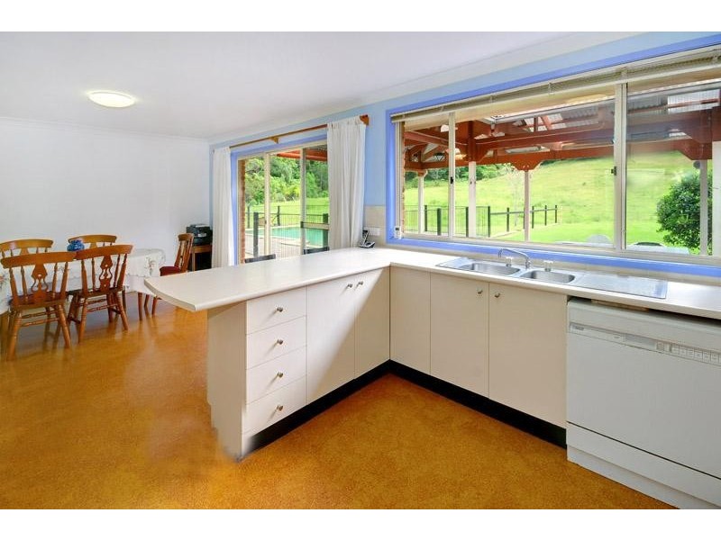 15 Orchard Road, Lisarow NSW 2250