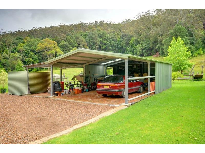 15 Orchard Road, Lisarow NSW 2250