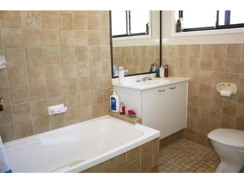 5 Carmel Crescent, Kariong NSW 2250