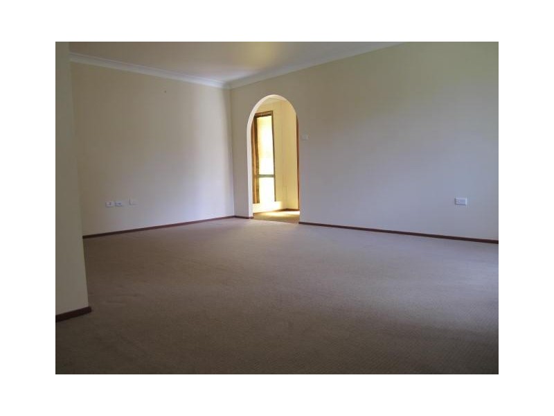 2 Finley Avenue, East Gosford NSW 2250