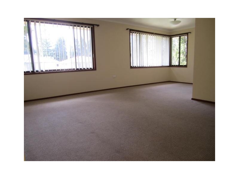 2 Finley Avenue, East Gosford NSW 2250