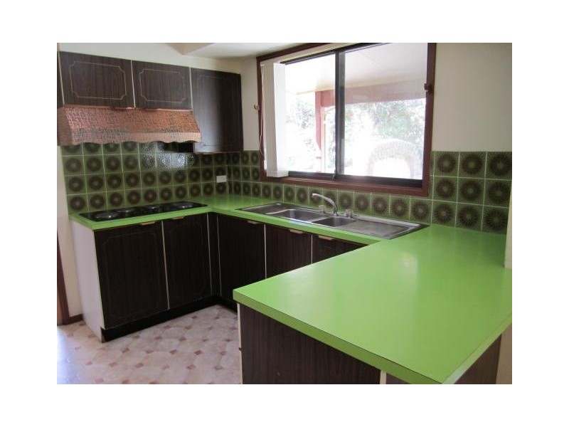 2 Finley Avenue, East Gosford NSW 2250