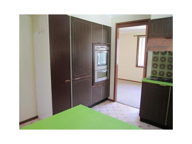 2 Finley Avenue, East Gosford NSW 2250