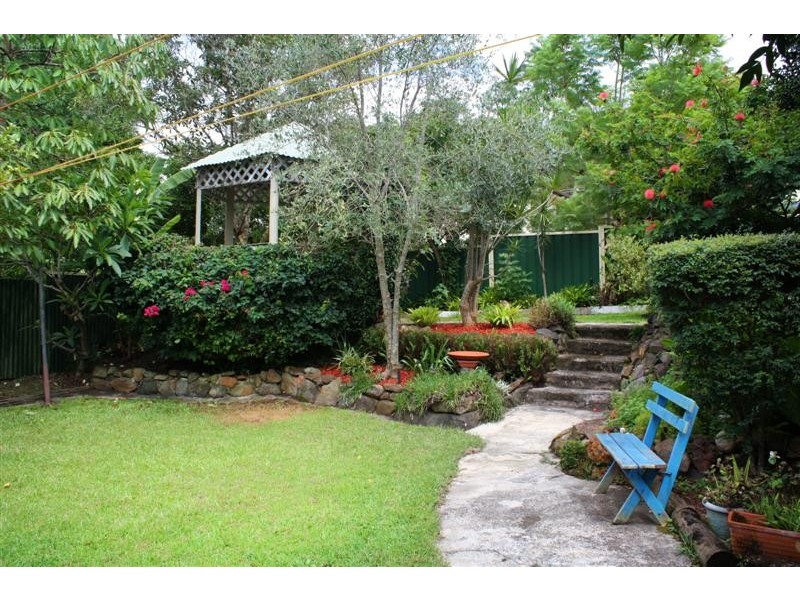 9 Roslyn Street, Springfield NSW 2250