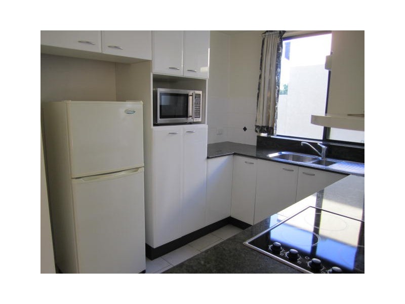 3/14 Lynn Avenue, Point Frederick NSW 2250