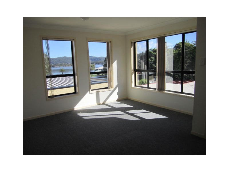 3/14 Lynn Avenue, Point Frederick NSW 2250