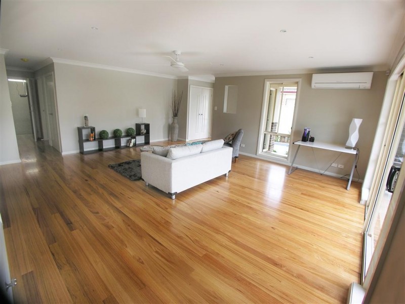 2/25 Althorp Street, East Gosford NSW 2250