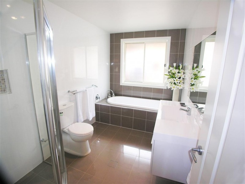 2/25 Althorp Street, East Gosford NSW 2250