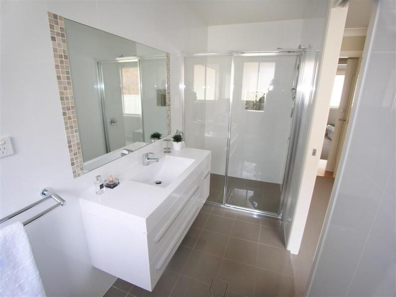 2/25 Althorp Street, East Gosford NSW 2250