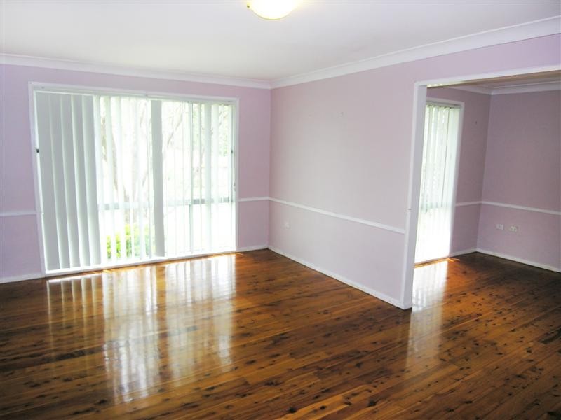 9 Karina Drive, Narara NSW 2250