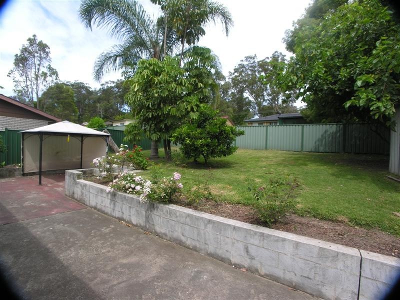 9 Karina Drive, Narara NSW 2250