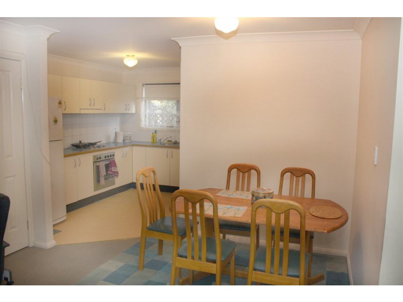 2/38 Brougham Street, East Gosford NSW 2250