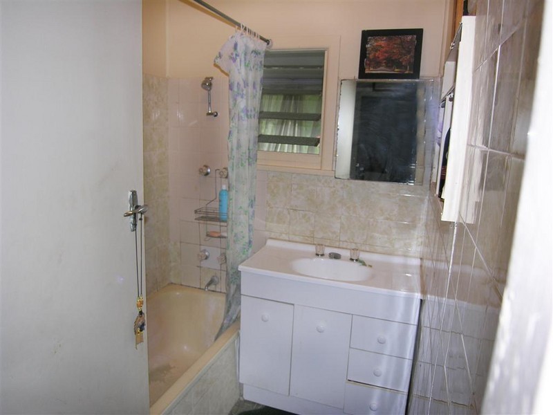 20 Carrol Avenue, East Gosford NSW 2250