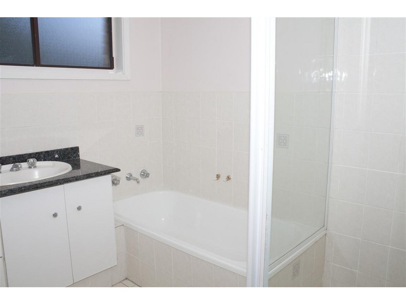 60 Holcombe Avenue, Narara NSW 2250