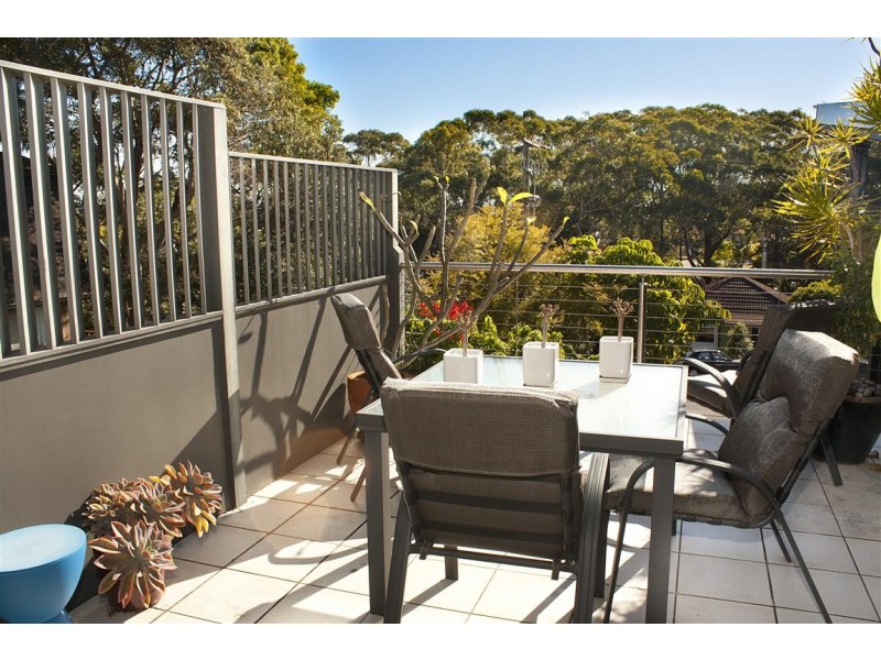 25 Shakespeare Avenue, Bateau Bay NSW 2261