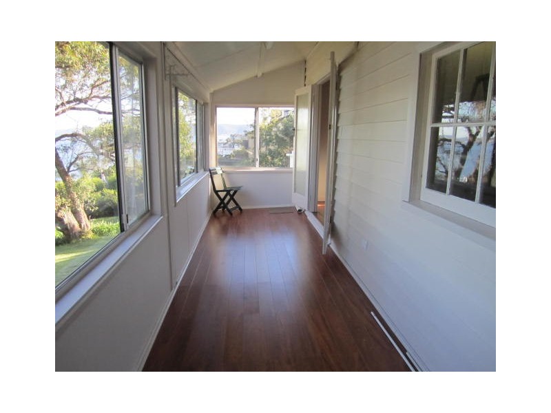 49 Caroline Street, East Gosford NSW 2250