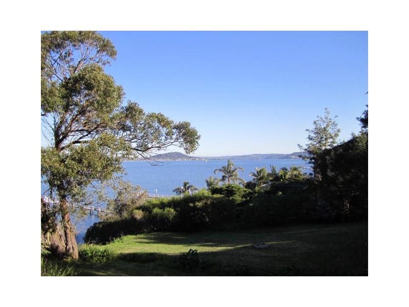 49 Caroline Street, East Gosford NSW 2250