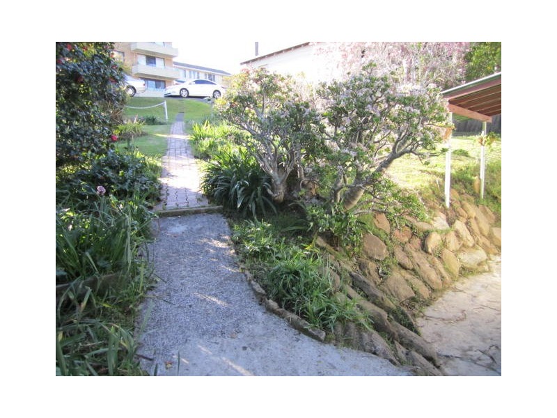 49 Caroline Street, East Gosford NSW 2250