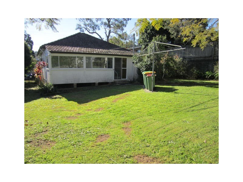 17 Wells Street, East Gosford NSW 2250