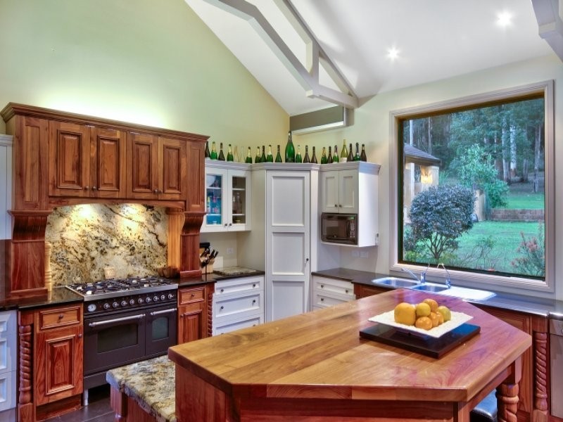16 Blue Gum Close, Matcham NSW 2250