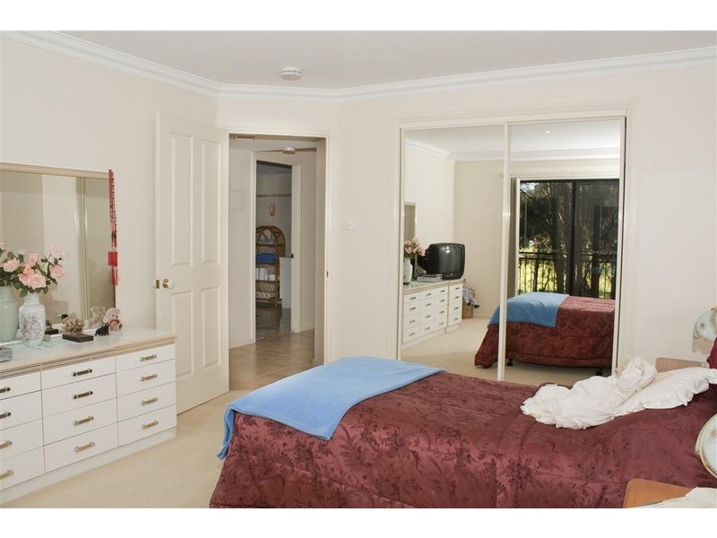 4/2 Adcock Ave, West Gosford NSW 2250