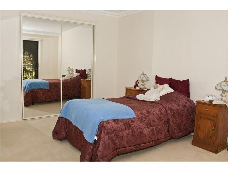 4/2 Adcock Ave, West Gosford NSW 2250