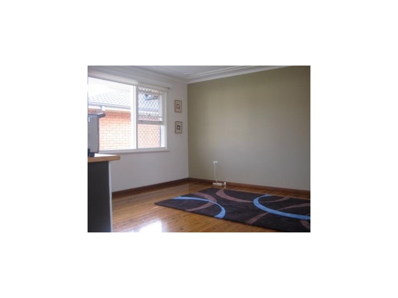 15a Russell Drysdale St, East Gosford NSW 2250