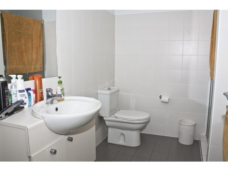 313/80 John Whiteway Drive, Gosford NSW 2250