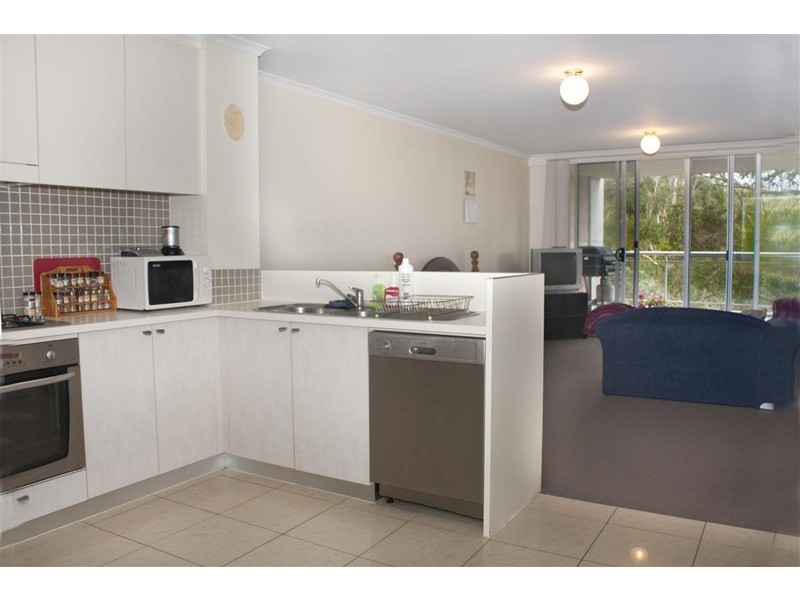 313/80 John Whiteway Drive, Gosford NSW 2250