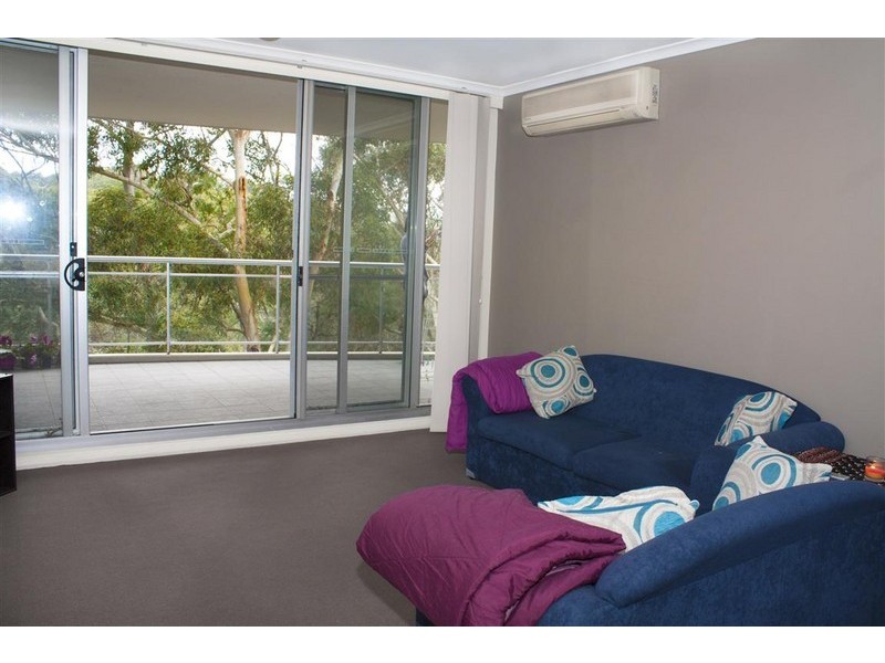 313/80 John Whiteway Drive, Gosford NSW 2250