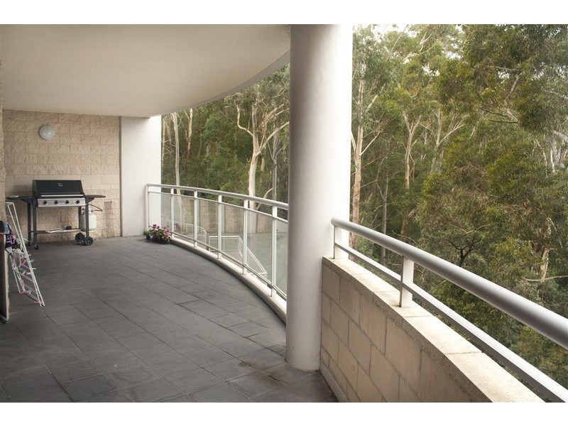 313/80 John Whiteway Drive, Gosford NSW 2250