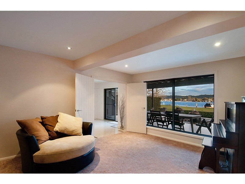 9 McCauley Street, Davistown NSW 2251