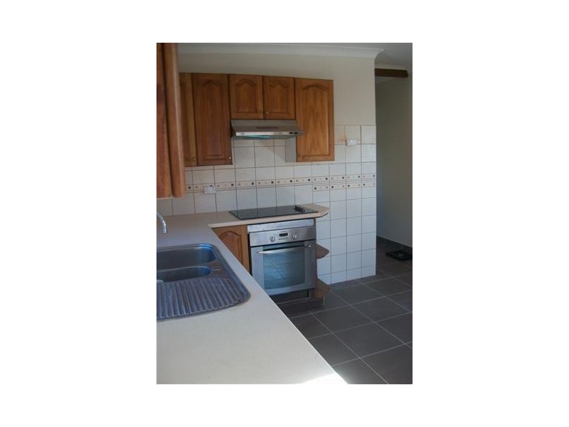 1/52 Gladys Ave, Berkeley Vale NSW 2261