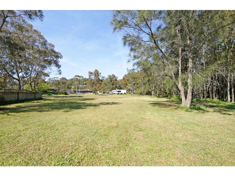 2 Malkana Avenue, Forresters Beach NSW 2260