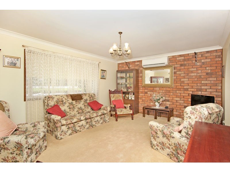 9 Pollock Avenue, Wyong NSW 2259