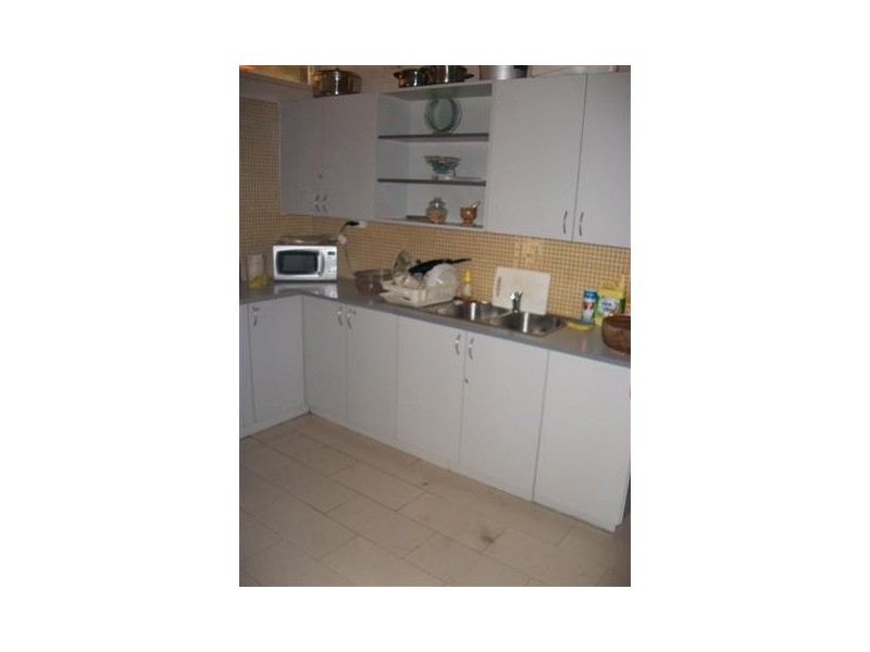 52 Glays Ave, Berkeley Vale NSW 2261